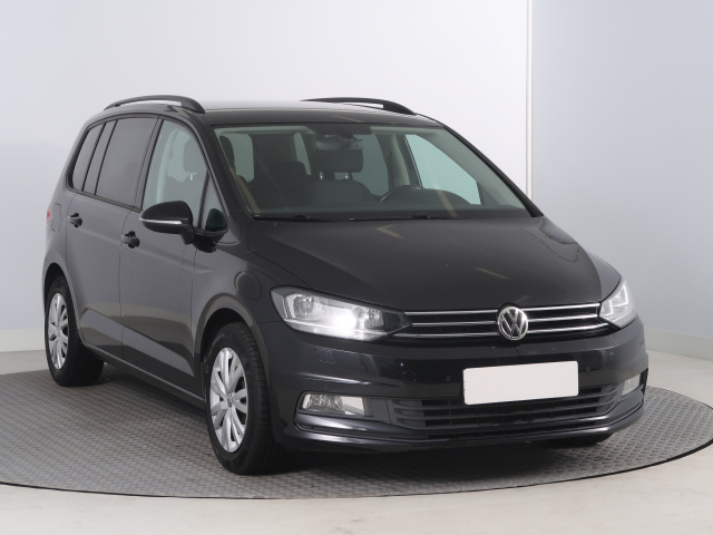 Volkswagen Touran 2016