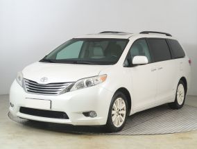 Toyota Sienna - 2010