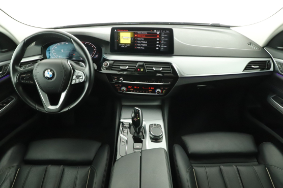 BMW 6GT