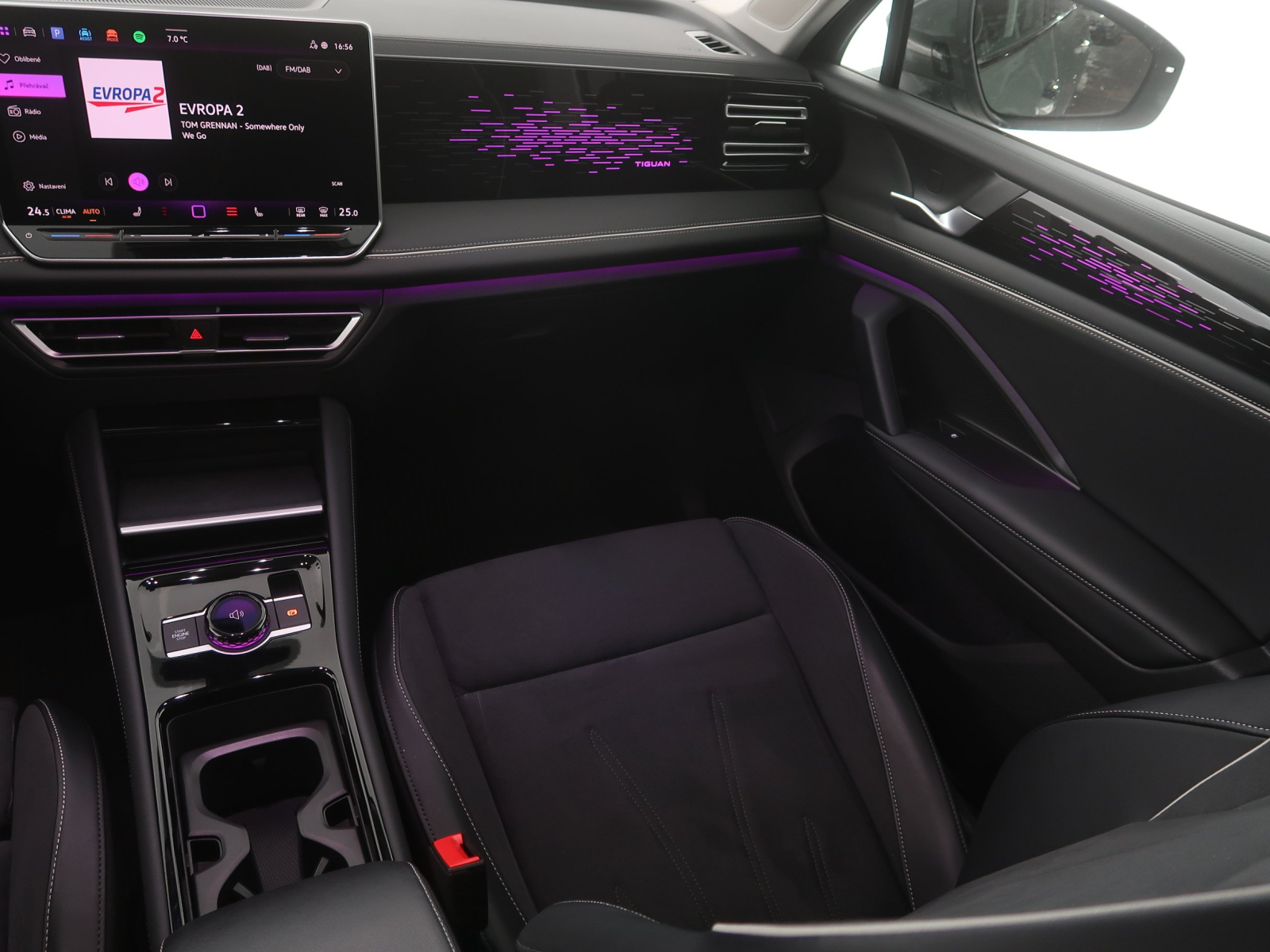 Volkswagen Tiguan - 2024