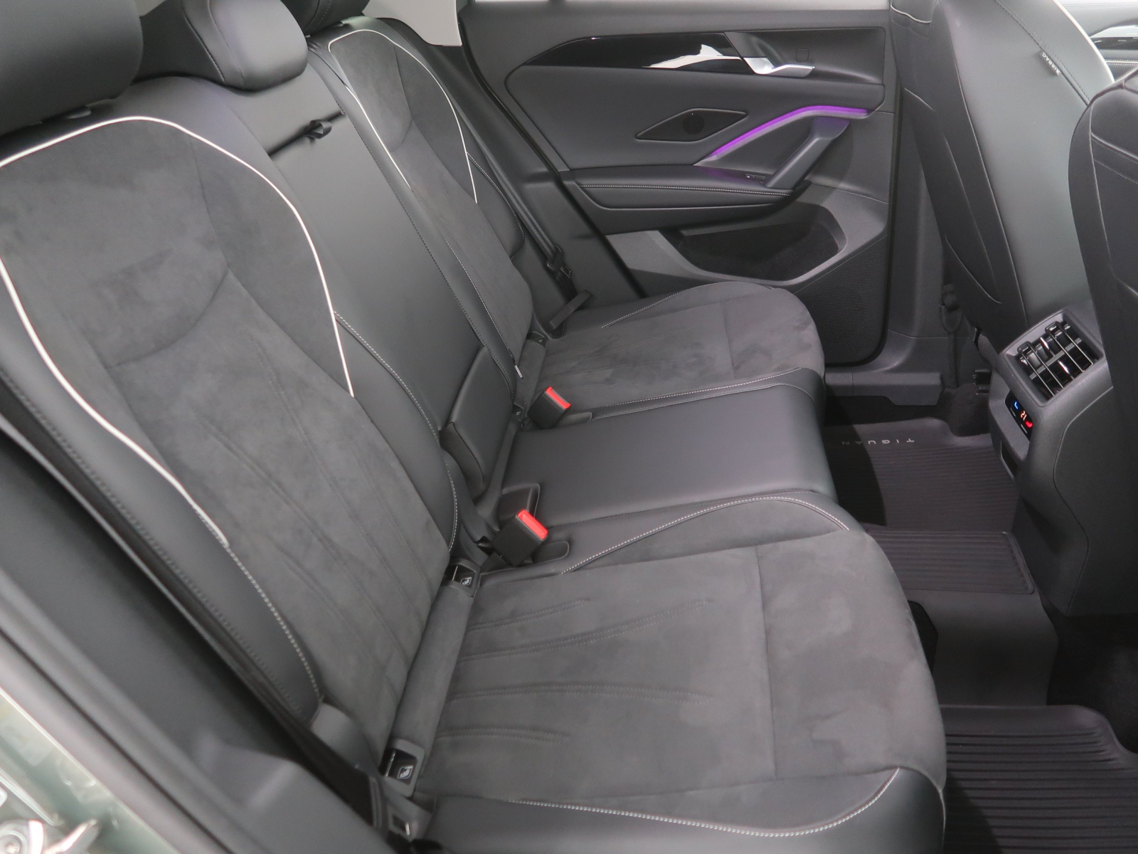 Volkswagen Tiguan - 2024