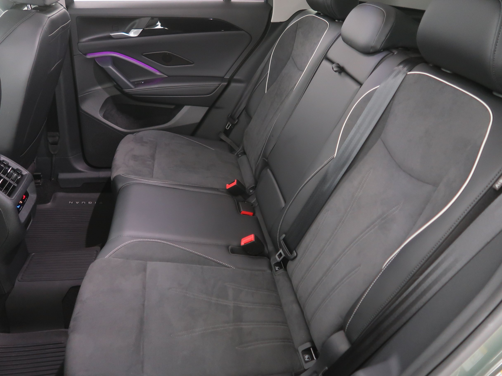 Volkswagen Tiguan - 2024