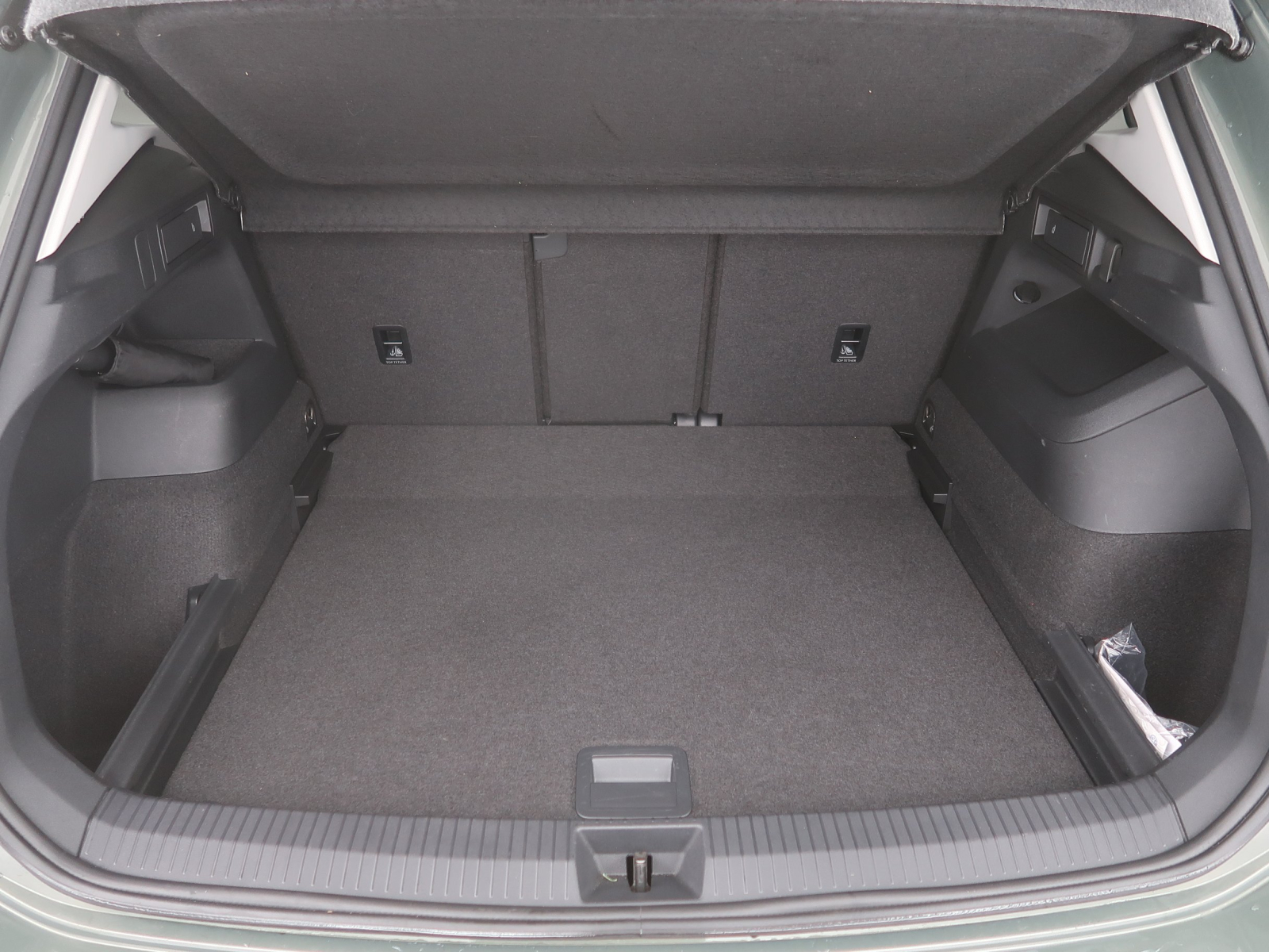 Volkswagen Tiguan - 2024