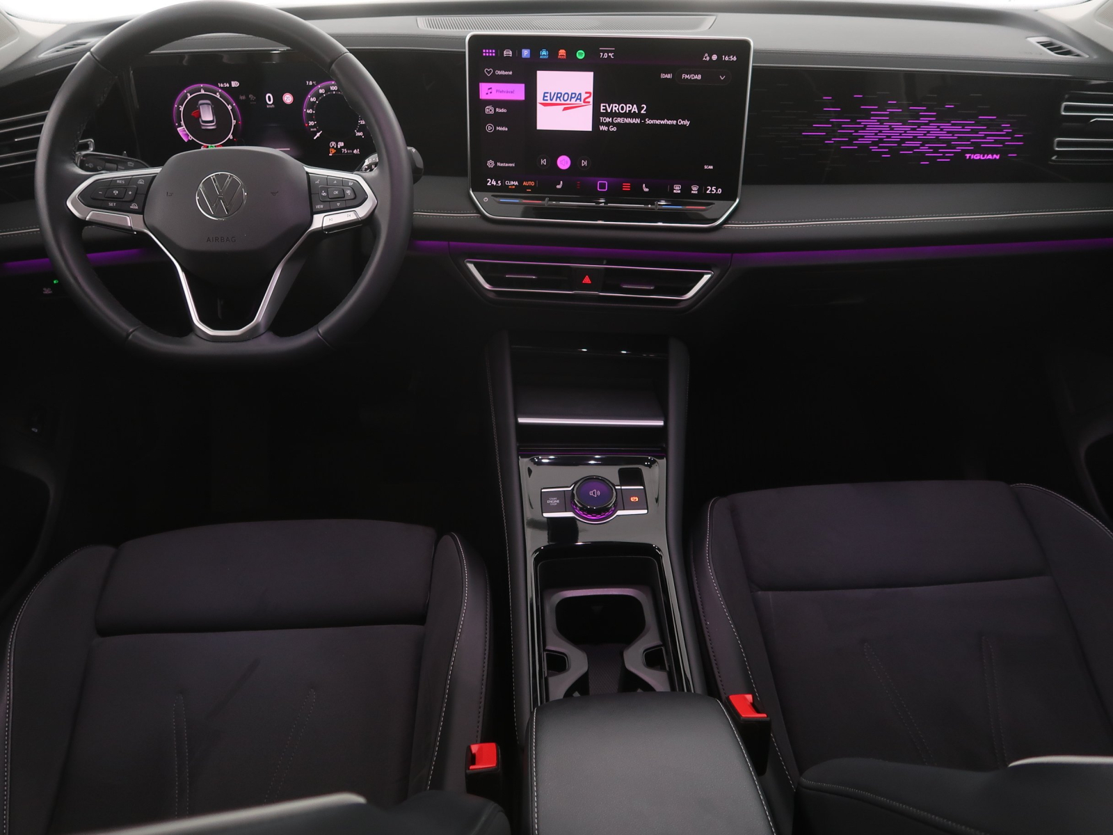 Volkswagen Tiguan - 2024