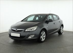Opel Astra - 2010