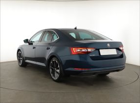 Škoda Superb - 2016