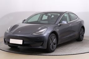 Tesla Model 3 - 2020