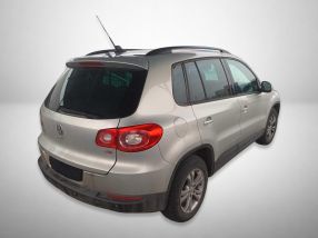 Volkswagen Tiguan - 2010