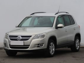 Volkswagen Tiguan - 2010