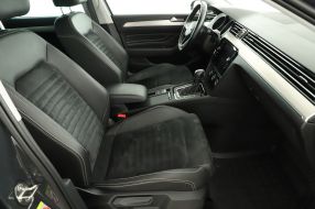 Volkswagen Passat - 2019