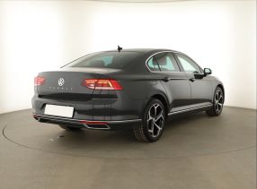 Volkswagen Passat - 2019