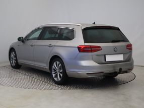 Volkswagen Passat - 2015