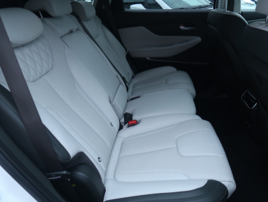 Hyundai Santa Fe - 2022