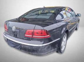 Volkswagen Phaeton - 2013