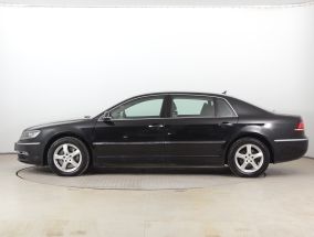 Volkswagen Phaeton - 2013