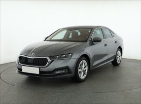 Škoda Octavia - 2023
