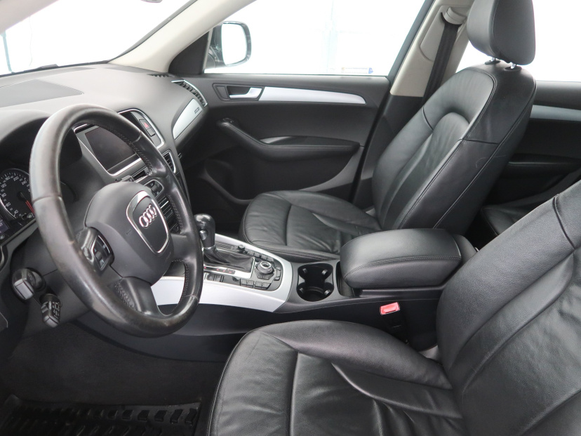 Audi Q5, 2010