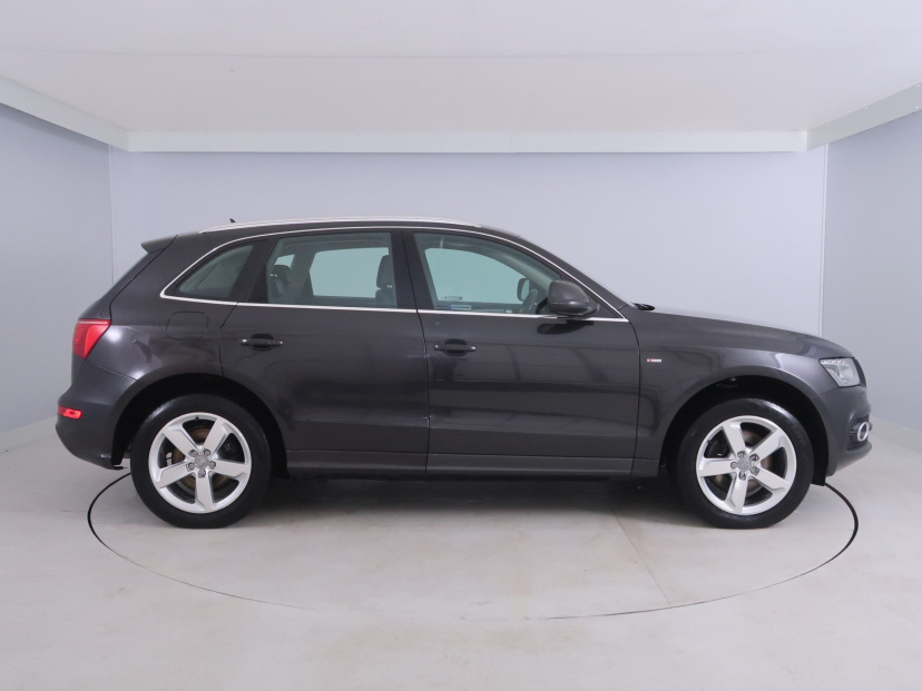 Audi Q5, 2010