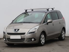 Peugeot 5008 - 2013