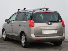 Peugeot 5008 - 2013