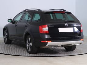 Škoda Octavia Scout - 2015