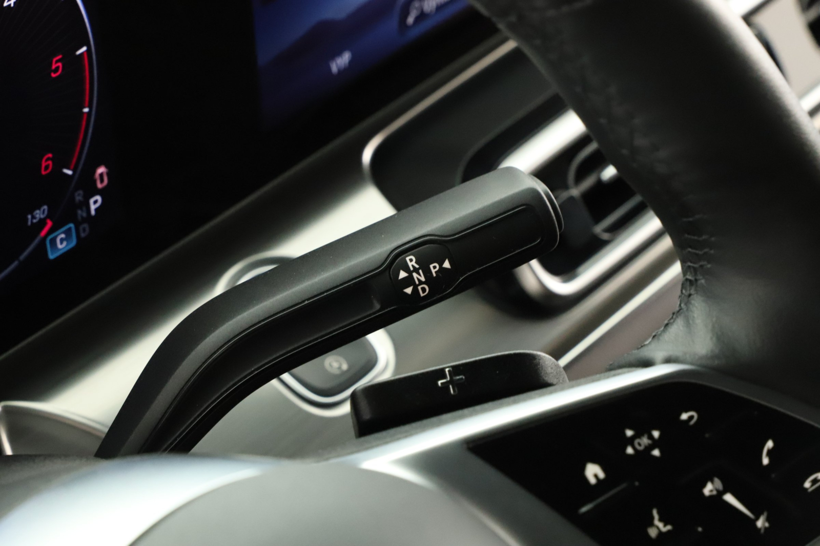 Mercedes-Benz V - 2024