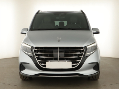 Mercedes-Benz V - 2024
