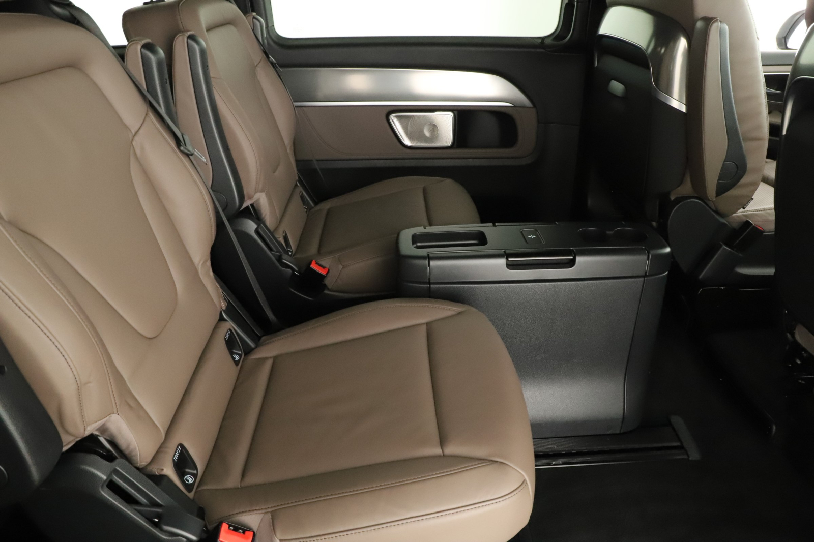 Mercedes-Benz V - 2024