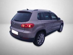 Volkswagen Tiguan - 2012