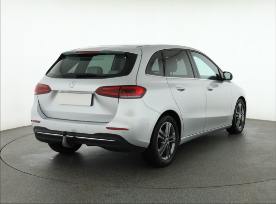 Mercedes-Benz B 200 d