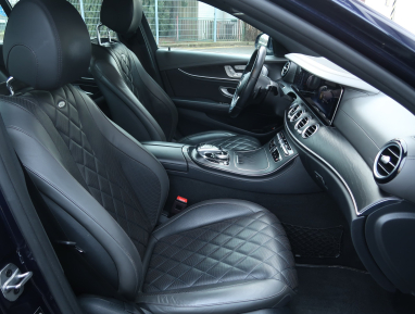 Mercedes-Benz E - 2020