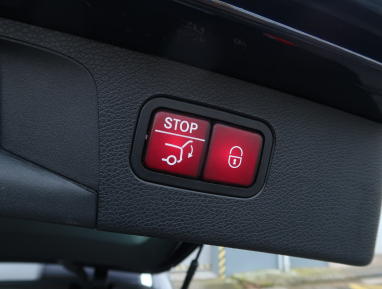 Mercedes-Benz E - 2020