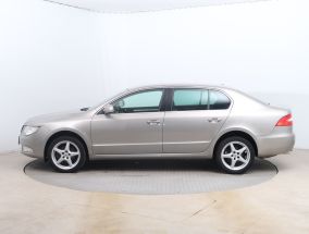 Skoda Superb - 2012