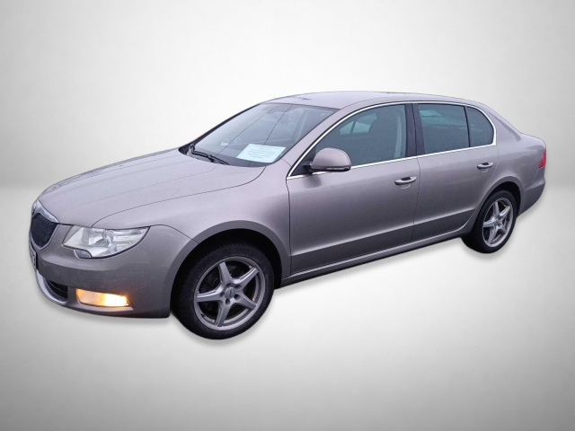 Skoda Superb 2012