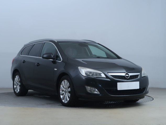 Opel Astra 2012