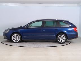 Škoda Superb - 2013