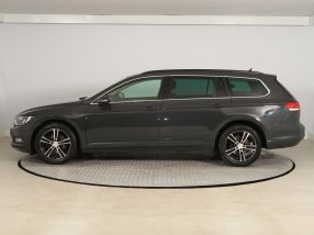 Volkswagen Passat - 2016