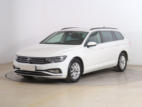 Volkswagen Passat - 2021