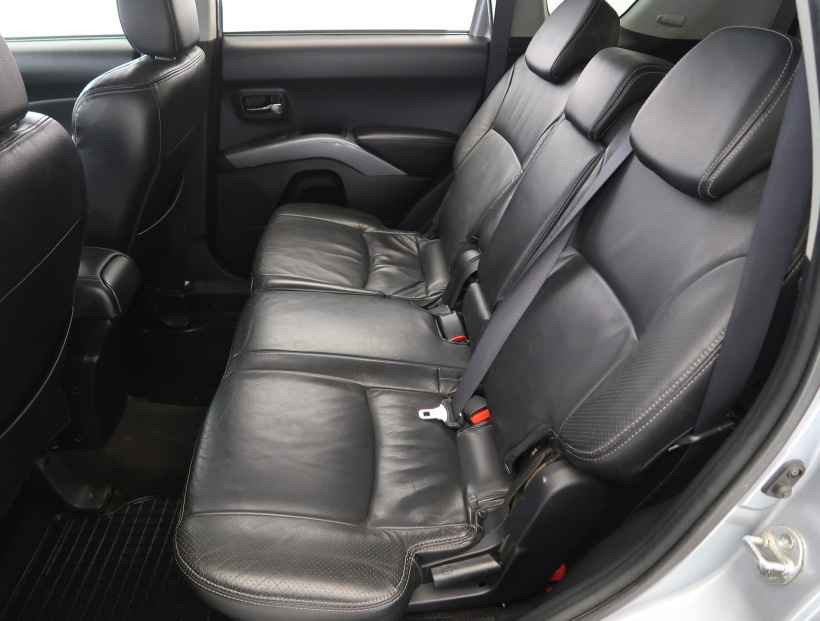 Mitsubishi Outlander, 2009