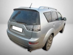 Mitsubishi Outlander - 2009