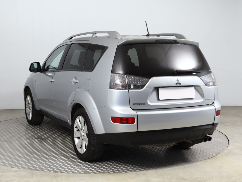 Mitsubishi Outlander, 2009