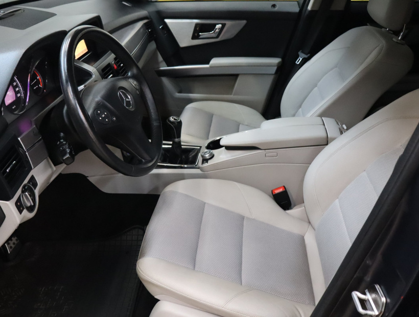 Mercedes-Benz GLK, 2011