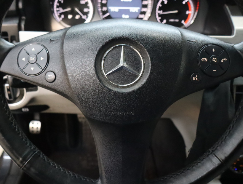 Mercedes-Benz GLK, 2011