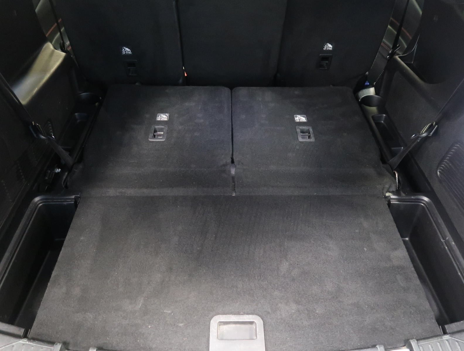 Ford Explorer - 2021