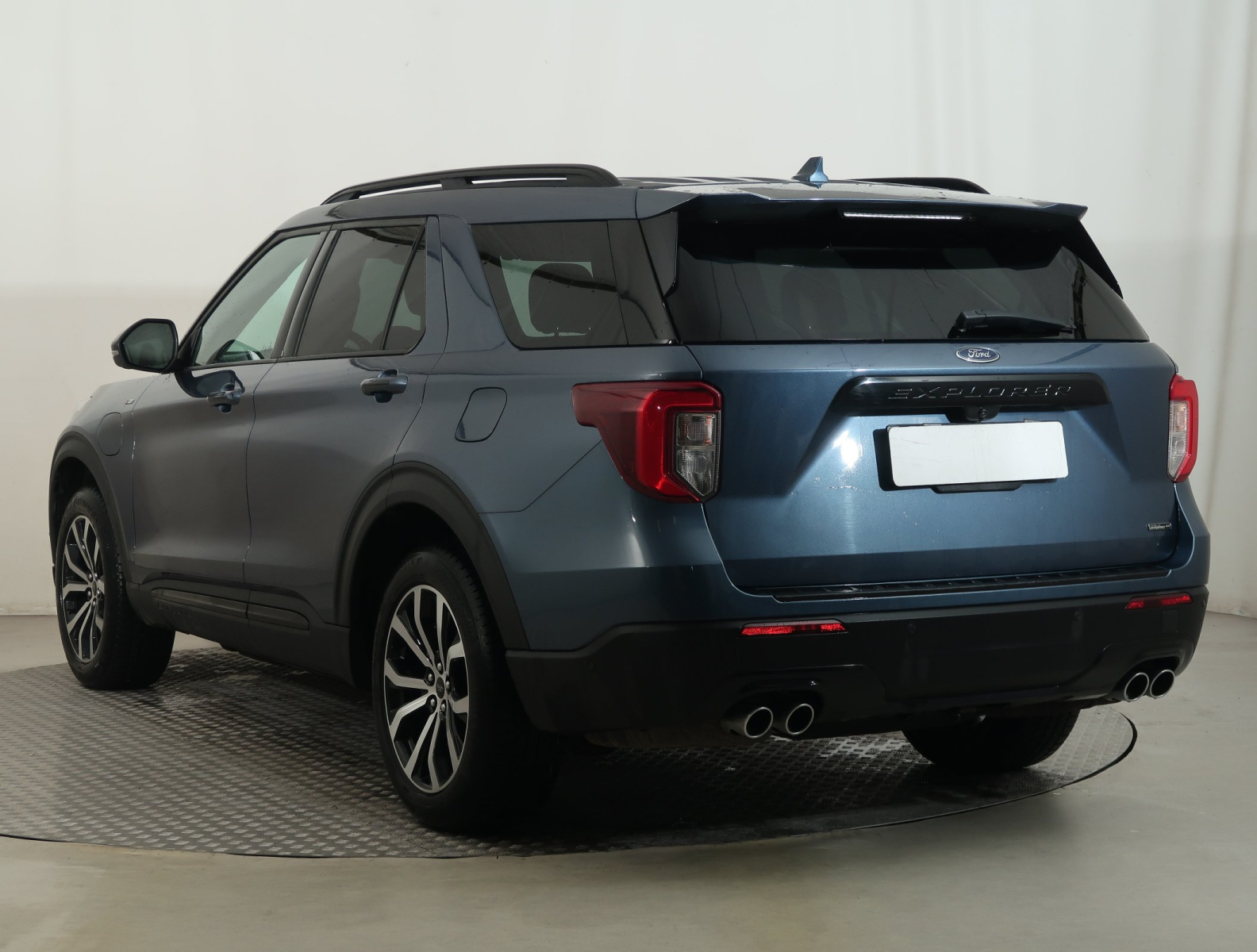 Ford Explorer - 2021