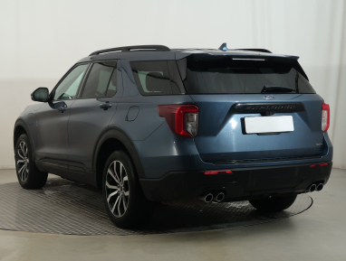 Ford Explorer - 2021