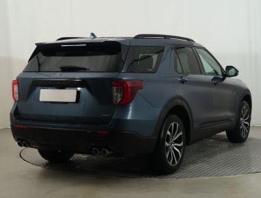 Ford Explorer - 2021