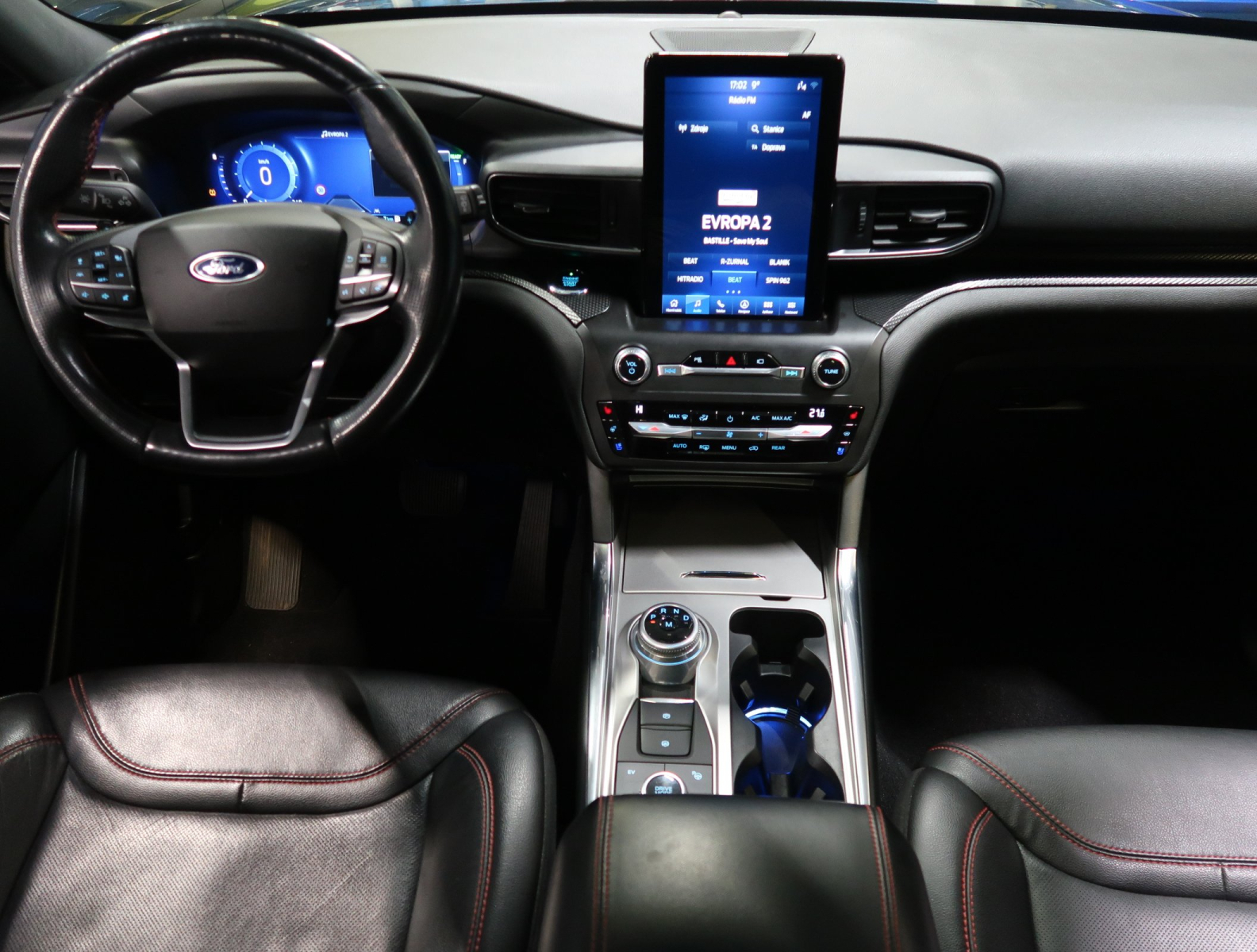 Ford Explorer - 2021