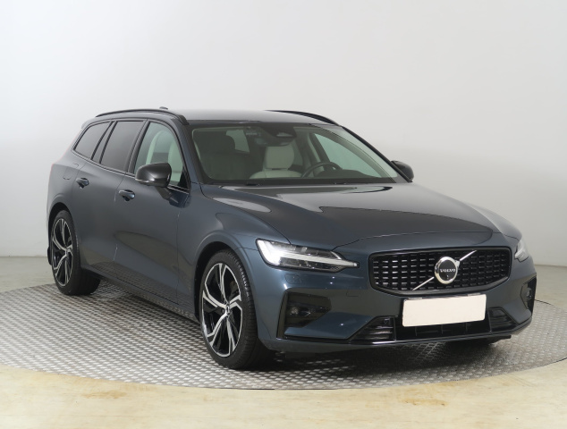 Volvo V60 2024