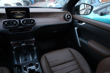 Mercedes - Benz X - 2020